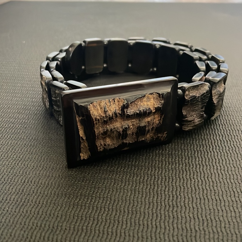 Men’s water buffalo horn belt